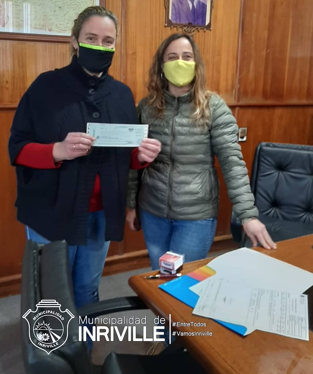 MunInriville's tweet photo. Gracias al "Programa de Asistencia Económica a Clubes" 🖋️ de la @DeportesCba hoy nuestros Clubes @RiverInriville @Club_Almafuerte recibieron un subsidio que destinarán para sus necesidades. 
Agradecemos a los Legisladores @PikiMajul y @julitarinaldi 👏🏼por el apoyo incondicional. https://t.co/AixTaJLJOV