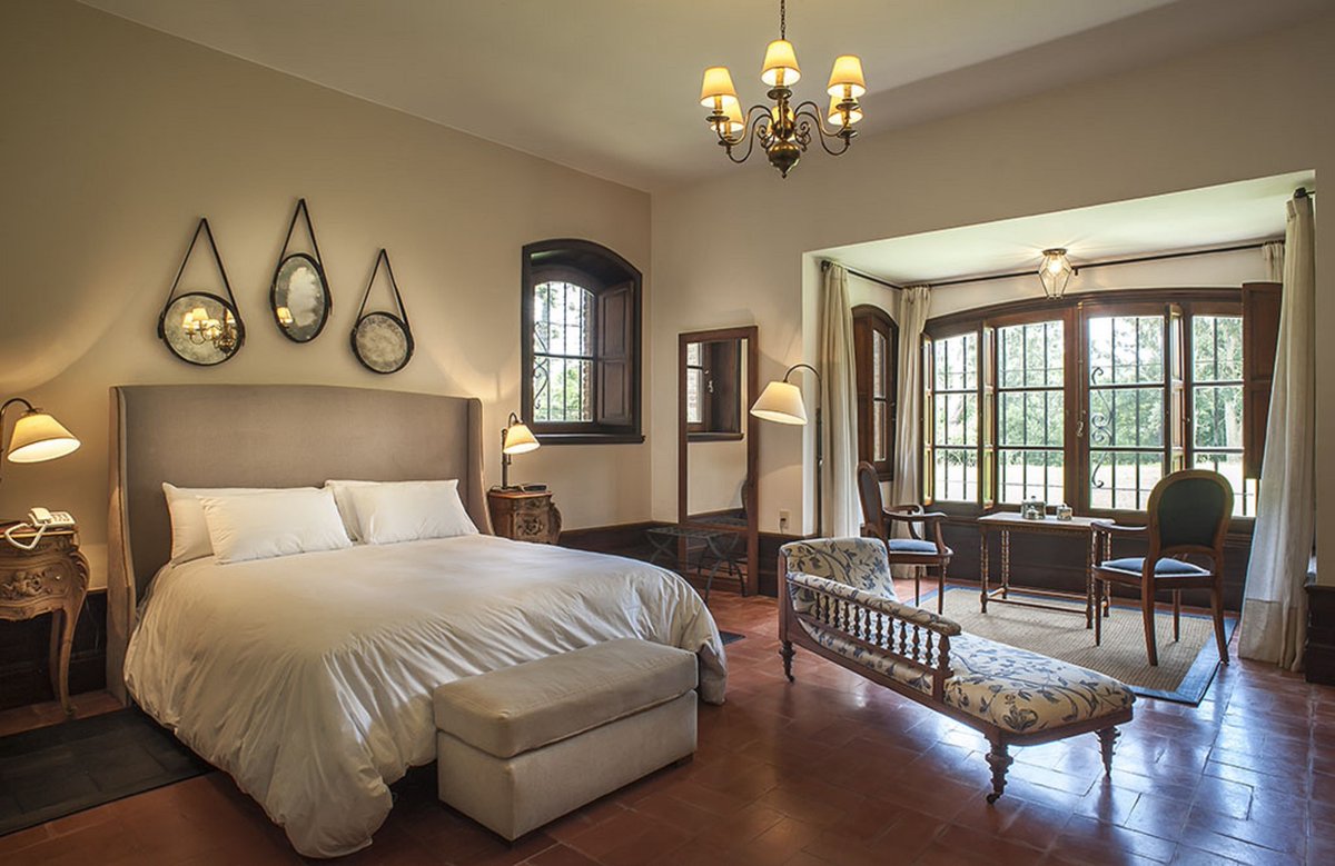 BagualaLa's tweet photo. Tenemos el orgullo de haber sido un año más recompensados con el premio "Traveller Review Awards 2020" de https://t.co/m0fppMWpdj ¡Muchas gracias a todos nuestros huéspedes por elegirnos! #GuestsLoveus https://t.co/HteEBmkTps