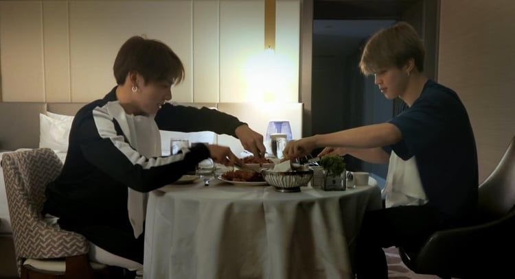 jikook as ur popular college couple ; a thread