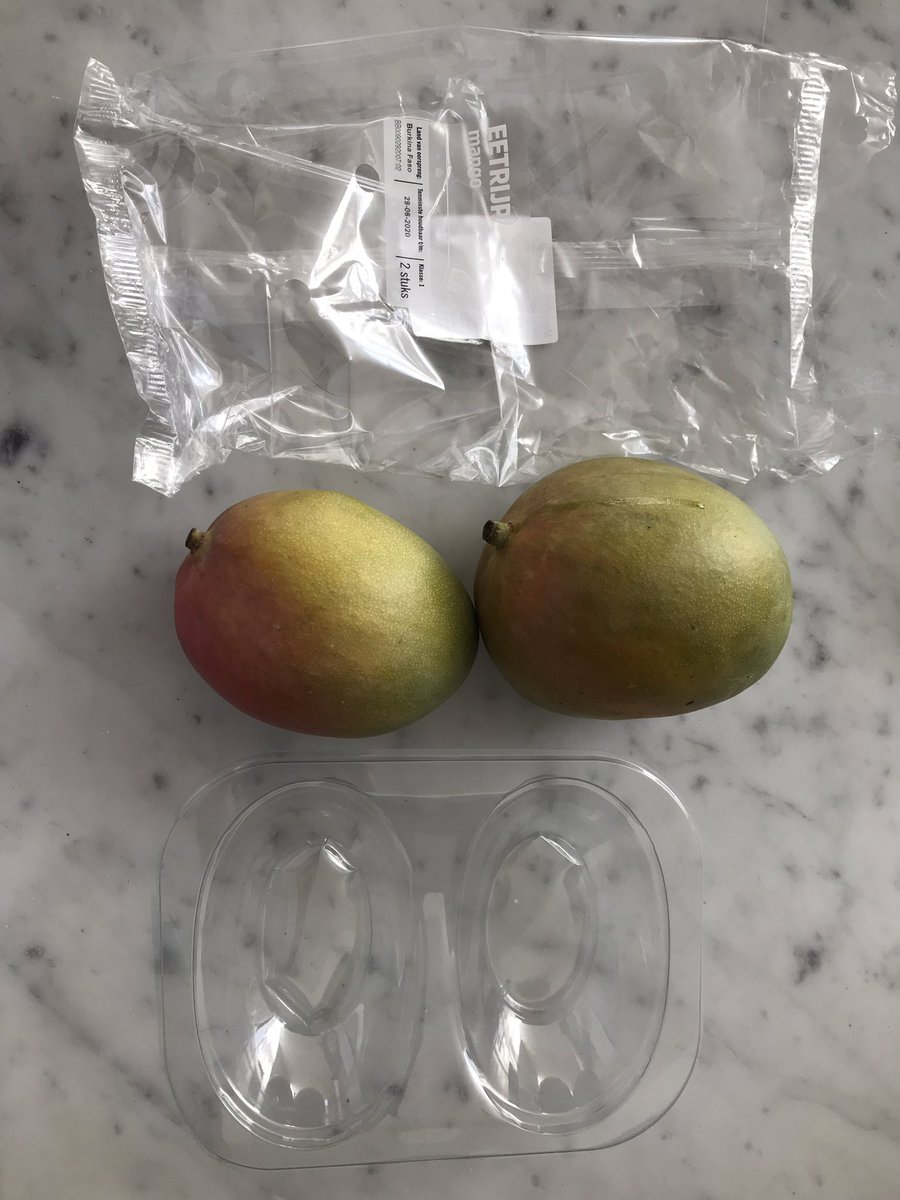 consumer_views's tweet photo. This is how @albertheijn packages two mangoes #waste #unsustainable #choosebetter https://t.co/ZwakbvLaJ6