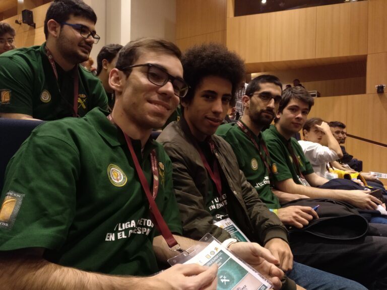 iescomercio's tweet photo. Para cerrar la semana os compartimos en nuestra web la experiencia que vivieron nuestros alumnos Alberto, Miguel, Julian e Iván tras su participación en la I National Cyber League #FP #DAM #DAW #TalentoTIC #InformaticaComercio @fplarioja @RiojaDigital
https://t.co/rUFmLlWSnA https://t.co/6QzMii3s4r