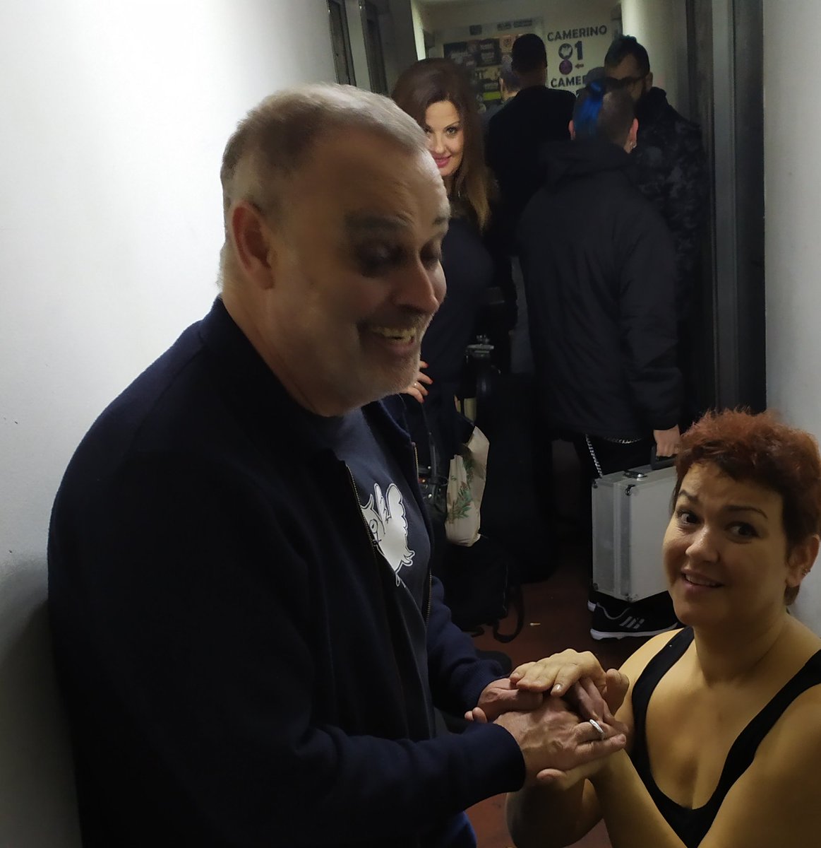 Sunamitatheone's tweet photo. @EduardoCM82 @vianabanjo Yo le pedí matrimonio. #Ifuckingwin https://t.co/k3MO1XtyDd