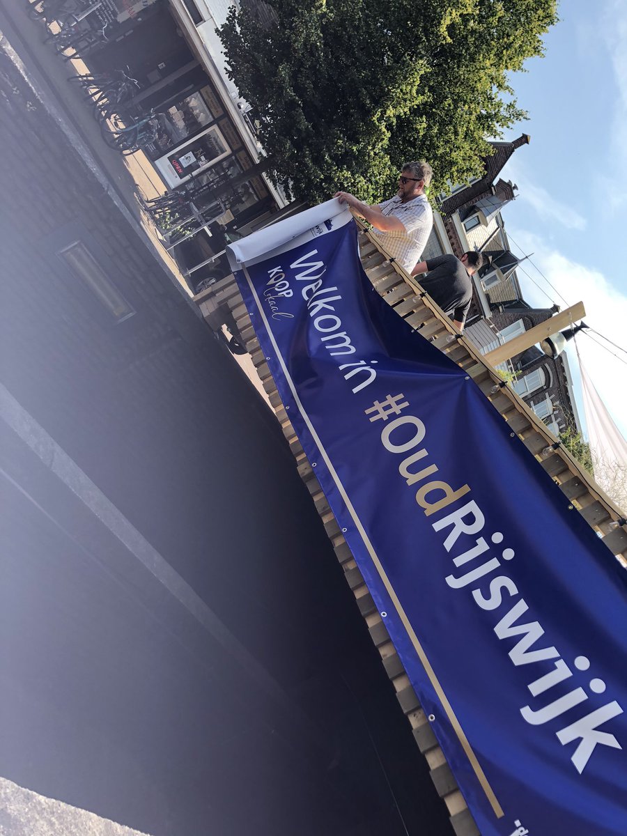 DeWitsRijswijk's tweet photo. In samenwerking met @OudRijswijkWC de entree naar ons mooie centrum duidelijker gemaakt. Ondernemen doe je niet alleen #oudrijswijk #proefdewits https://t.co/SDE8e99s3v