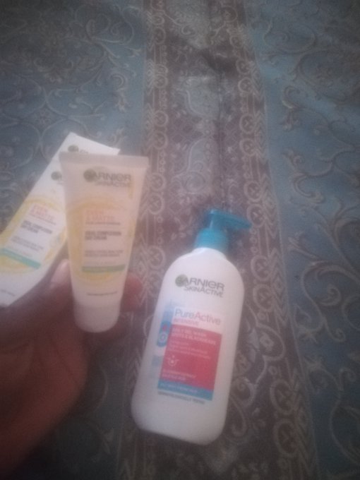 Garnier helps to remove dirt and sebum without making skin dry or irritated, it clear ances and blemishes<a href="/tag/nature"class="tags"><span>#nature</span></a><a href="/tag/beauty"class="tags"><span>#beauty</span></a><a href="/tag/queen"class="tags"><span>#queen</span></a><a href="/tag/bloemfontein"class="tags"><span>#bloemfontein</span></a><a href="/tag/ownyour"class="tags"><span>#ownyour</span></a>