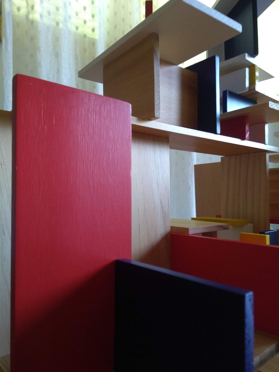 Let us together create the new building of the future, which will be everything in one form: architecture and sculpture and painting.
Only work which is the product of inner compulsion can have spiritual meaning.