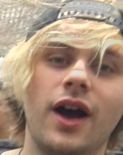 michael’s bunny teeth appreciation thread