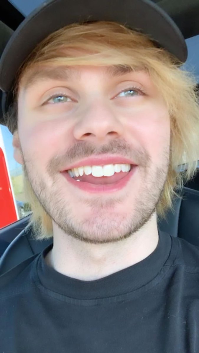 michael’s bunny teeth appreciation thread