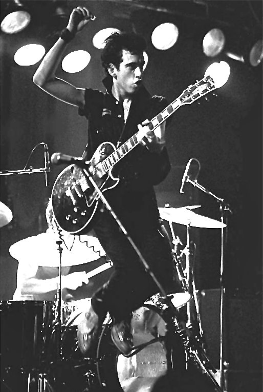 Idag fyller en av mina första hjältar år Happy Birthday Mick Jones 