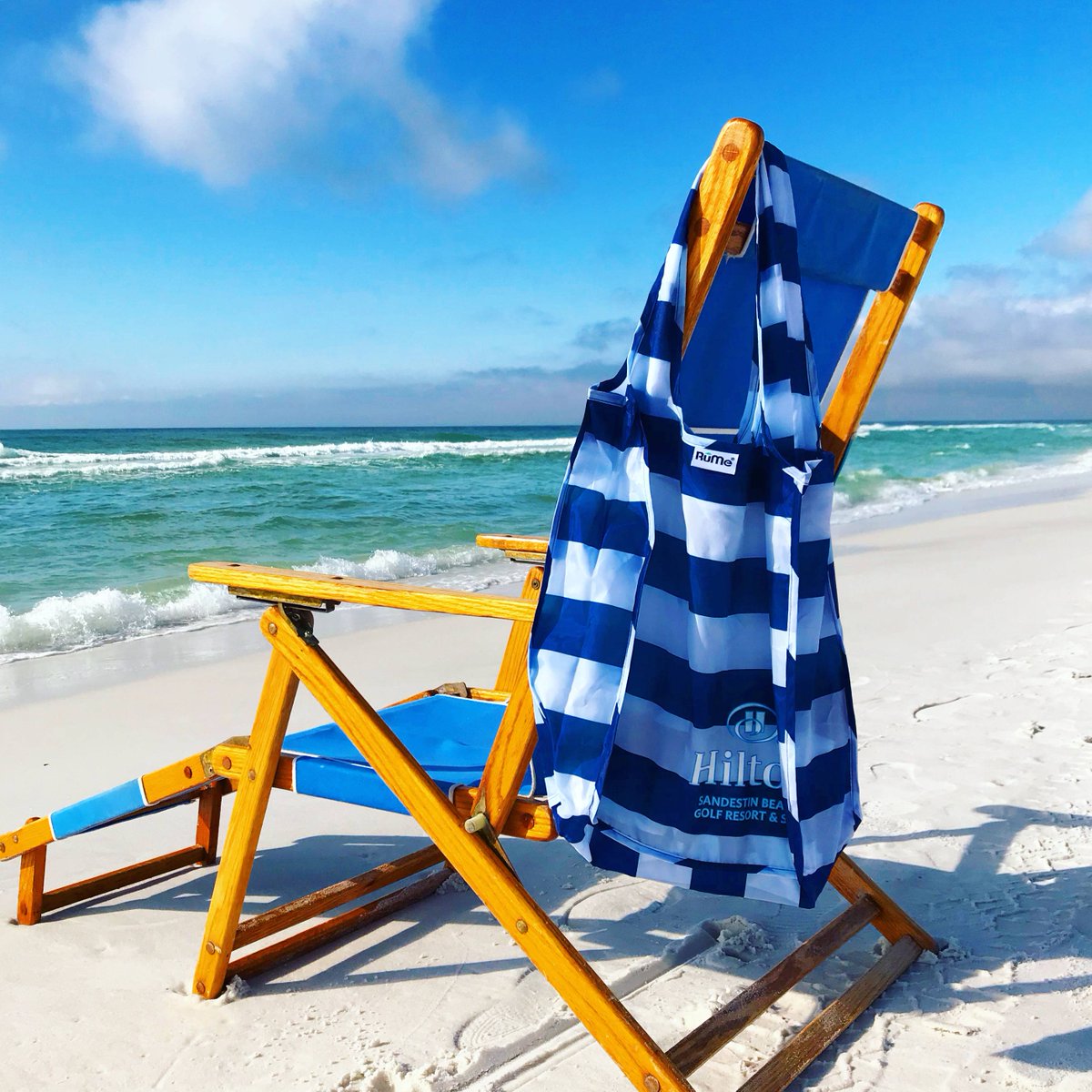 HiltonSandestin's tweet photo. Hello Friday 😍 Tell us how many days until your next vacation by 4PM CST for a chance to win a #HiltonSandestin beach bag! #SouthWalton #loveFL https://t.co/jMse8IPS6o
