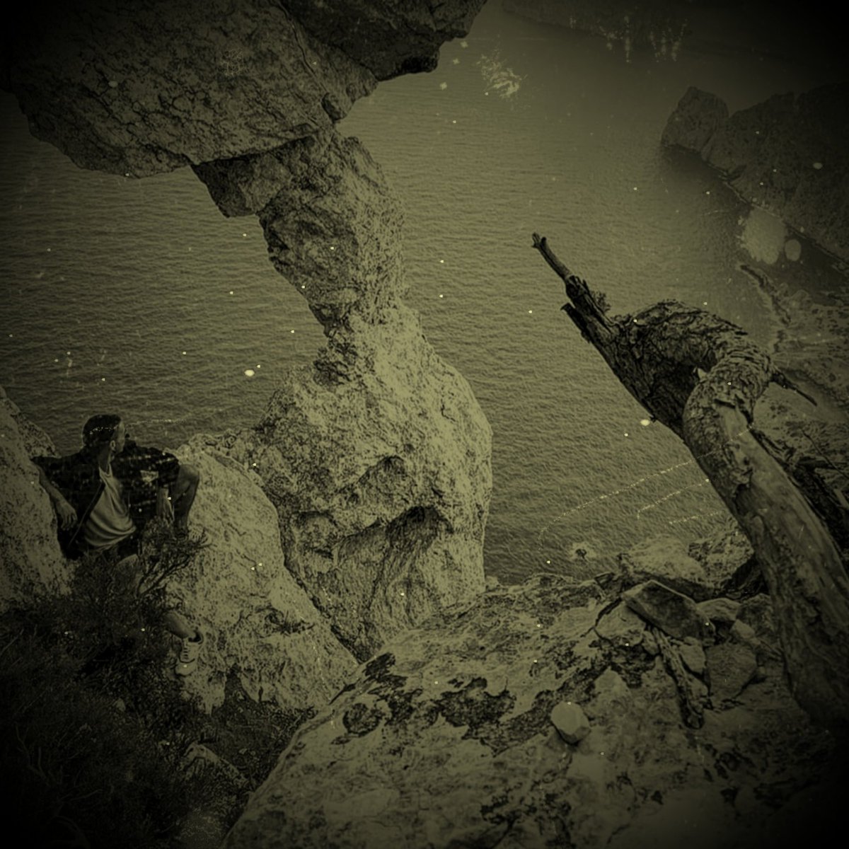 Serberomusic's tweet photo. This is the image of the new single. Titled:
!!!! THE HYMN OF DARKNESS !!! for you to listen to, on the main platforms and online stores. SUCCESSFUL Spotify iTunes / Apple Music Tik Tok Deezer Youtube music Google Music Napster TIDAL Soundcloud Amazon Anghami Claro Music https://t.co/PXt9dyFz88