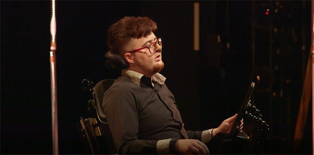 BarbicanCentre's tweet image. Filmed in The Pit in 2018, a spirit of hopefulness characterises the third edition of Transpose, as trans voices come together to look to the future, featuring performances by @RebekahUbuntu @HMadagame @jamierhale @robin_gurney bit.ly/3dwAg84