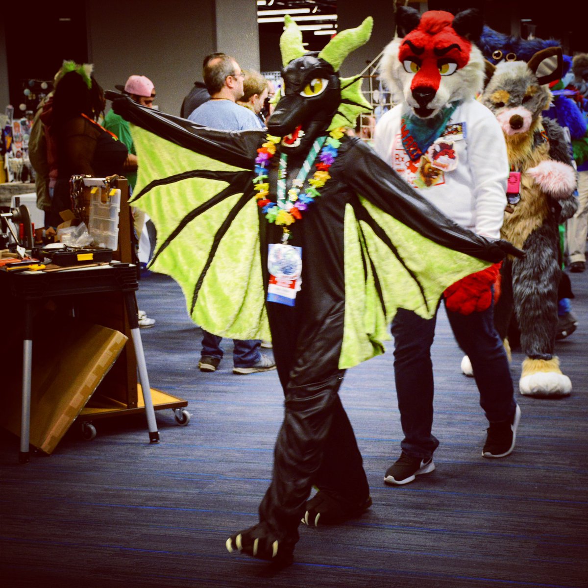 RiftwingDesigns's tweet photo. Riftwing says #BlackLivesMatter, Trans men are men, Trans women are women, and Ace are #LGBTQ+. I support equality and acceptance every day of the year. Photo by Matthew Miller Photography @Furthermore 2020. #riftwing #riftwingdragon #pride #lgbt #furry #fursuit #fursuitfriday https://t.co/QrdpM5O3oY