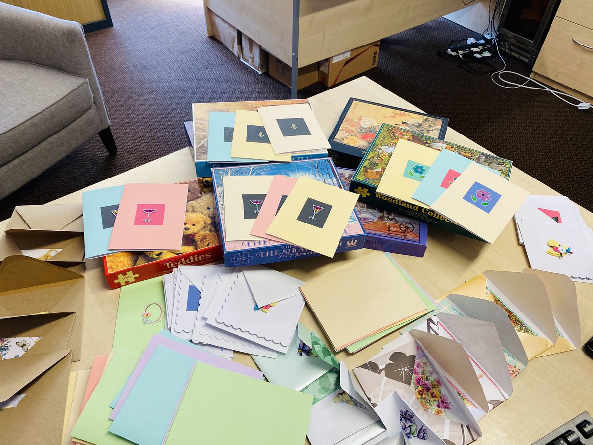Dawson_Lodge's tweet photo. Massive thank you to @OneCommunity in Eastleigh for the lovely donations of jigsaw puzzles and handmade ‘hello’ cards for our residents here @Dawson_Lodge 👍🤩🤝👊#communitylinks #hellocards #Jigsaw #puzzles @AnchorHanover @Chloe88409180 @AnchorJobs @PeterSpacagna https://t.co/A4qaViGx53