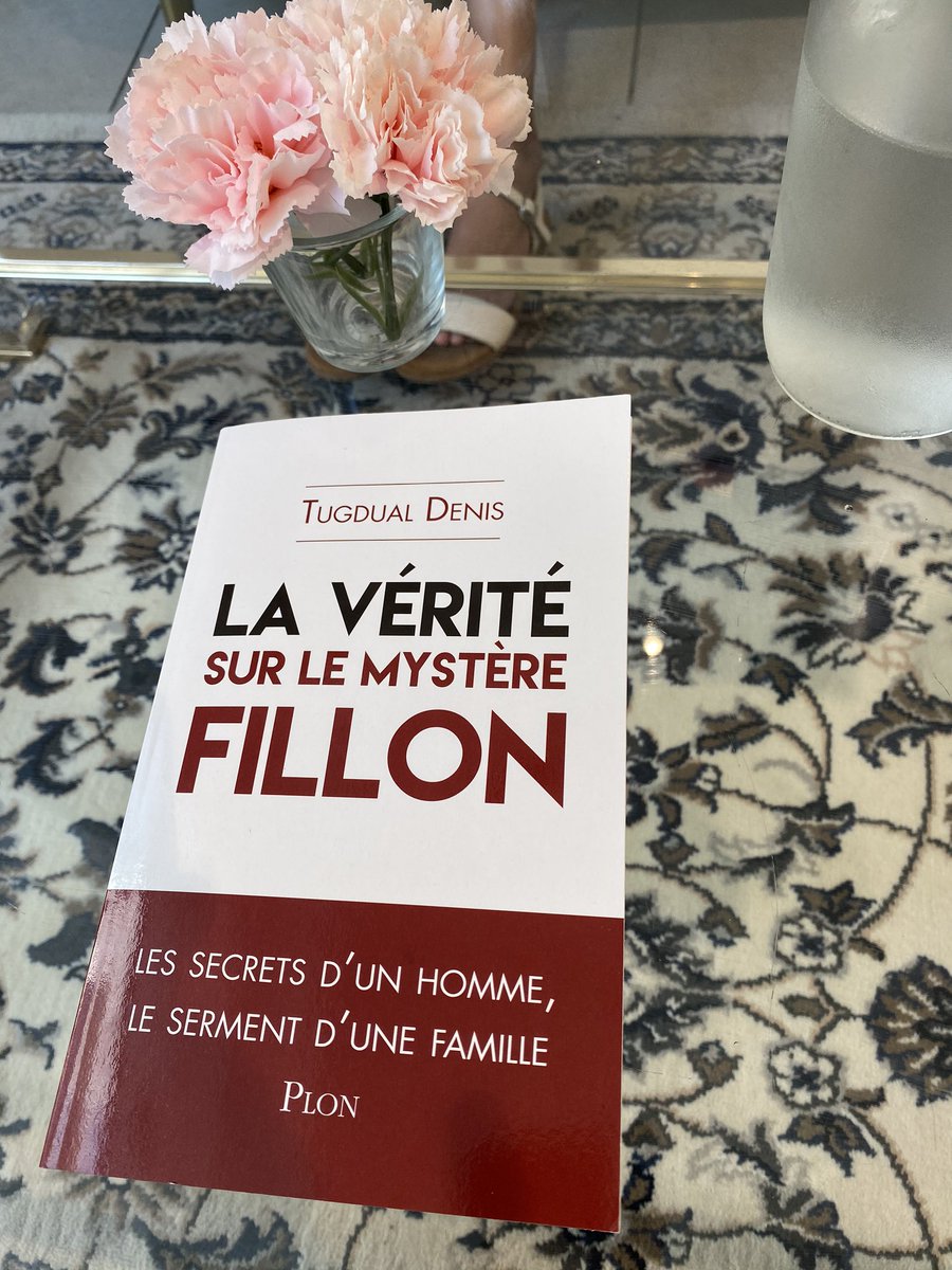 J’ai mon nouveau livre de chevet #ToujoursFillon #faire #jevotefillon @TugdualDenis @FrancoisFillon