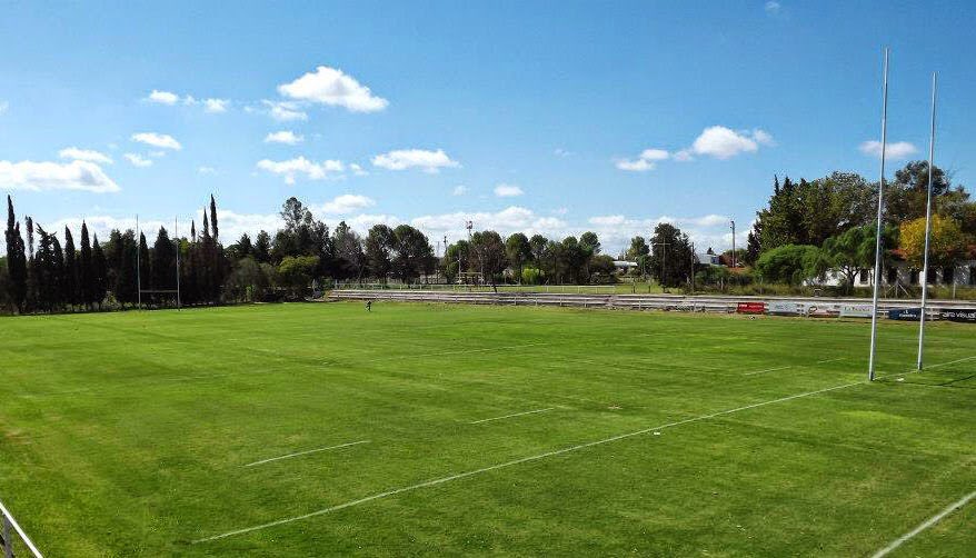 ¡Cuánta falta nos hace el club! 🥺 ⁣
⁣
Todos anhelamos volver a nuestra segunda casa, pero ahora es tiempo de cuidarse. Cuidarse es cuidarnos, para pronto volvernos a encontrar donde más queremos estar...⁣
⁣
#VamosRowing 🔵⚪️ #SeguimosCreciendo