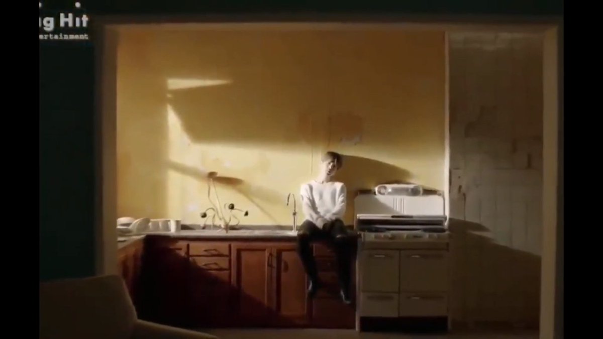 Hobi is in a kitchen that looks like the BST kitchen (Japanese version) but like decades after that actually happened. The one where Jin fights with Tae, remember?There is another kitchen in the Jimin/Namjoon SY VCR but the blender tells me it's the BST kitchen. @BTS_twt