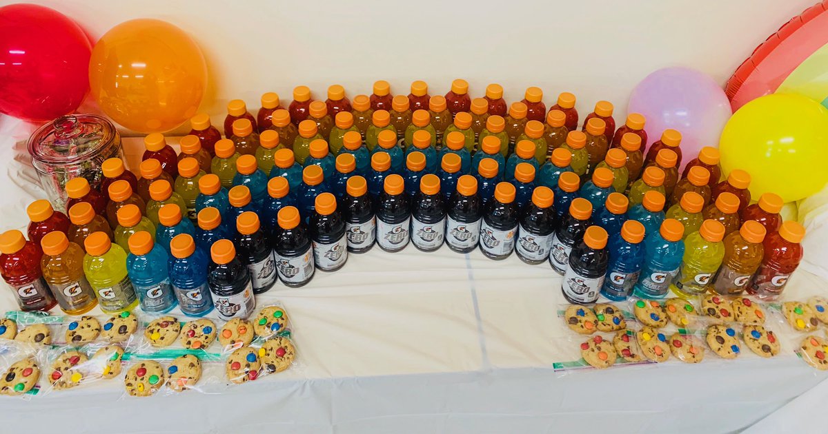 CarlyAtTarget's tweet image. Don’t ever be afraid to show off your true colors❤️🧡💛💚💙💜 #PRIDE2020  #T2532 #Love @CP_Target @DavePFromTarget @Puneet_Math