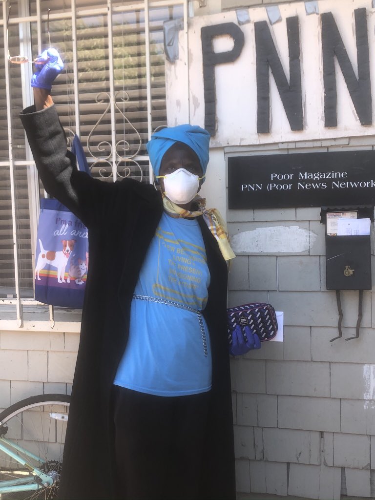 PovertySkola's tweet photo. Fierce elder Black Warrior PovertySkola from #BankofComeUnityReparations launched by #PovertySkolaz & Conscious wealthHoarders at @poormagazine -to date we have housed/supported 11houseless families sinceCovid19 & over125 families/elders B4 https://t.co/sGNJFEsHhw @ResourceGen https://t.co/6G7JGtHj44
