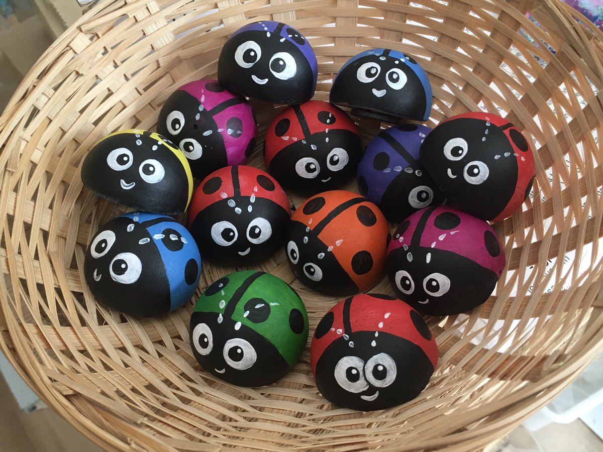 talentedwitches's tweet photo. 🌈🐞 I have just finished these super cute ladybird magnets made out of cement and painted with acrylics. They will be available from Monday 29th June 🤩👍🏻 https://t.co/XVXtytfq1k