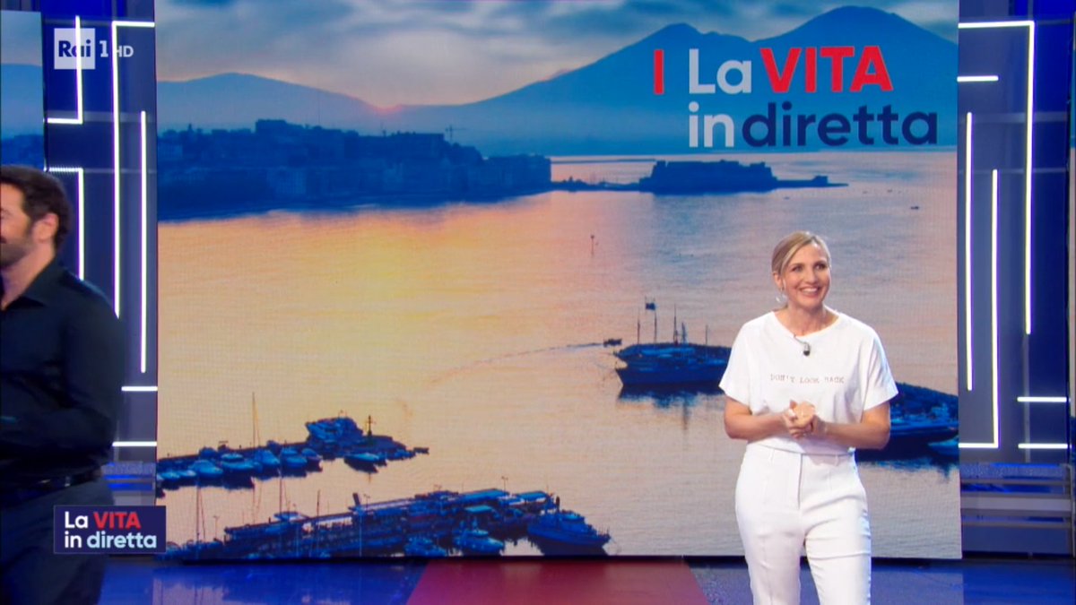_TV_Zapping's tweet photo. I finali di stagione che hanno creato più attesa.

#lavitaindiretta https://t.co/8ONnUFFLvZ