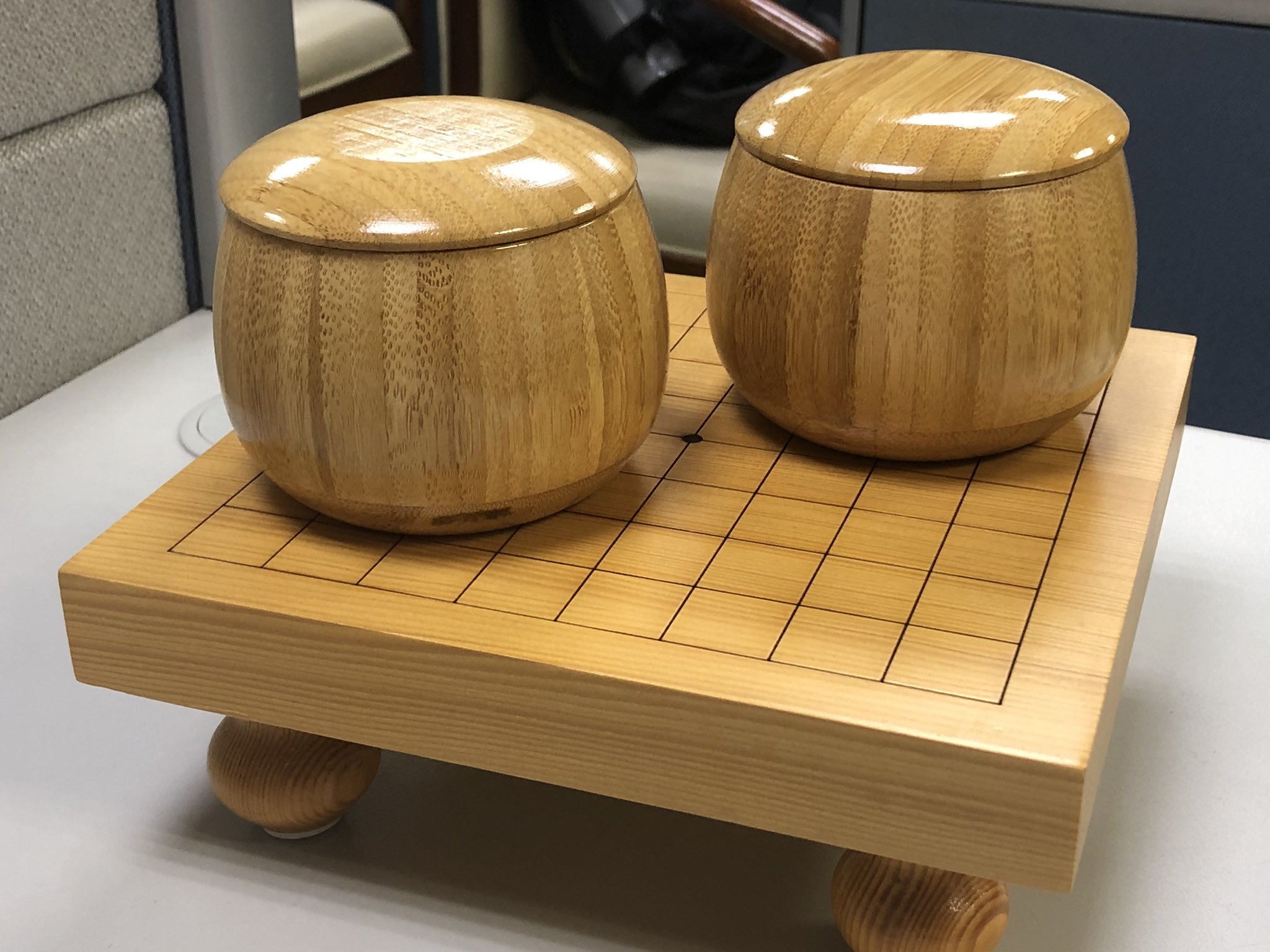 臍・四つ脚着き碁盤 うくっ