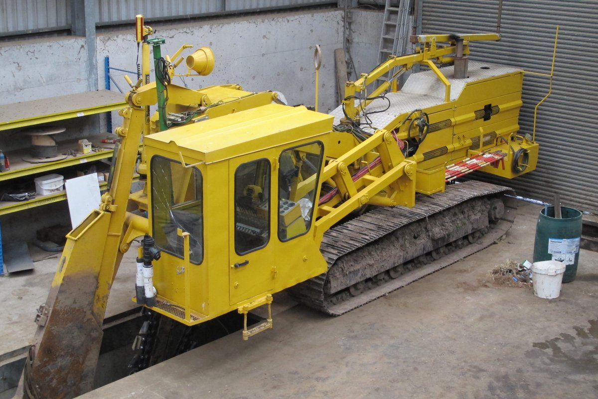 MastenbroekLtd's tweet photo. used 1996 drainage trencher for sale.  approx 8800 hrs.  engine rebuilt 1000 hrs ago.  recent new undercarriage and other works.  Contact us for further details.  Ready wired for @Trimble_Ag laser system.  Contact us for further details https://t.co/GUcyc9SOJp