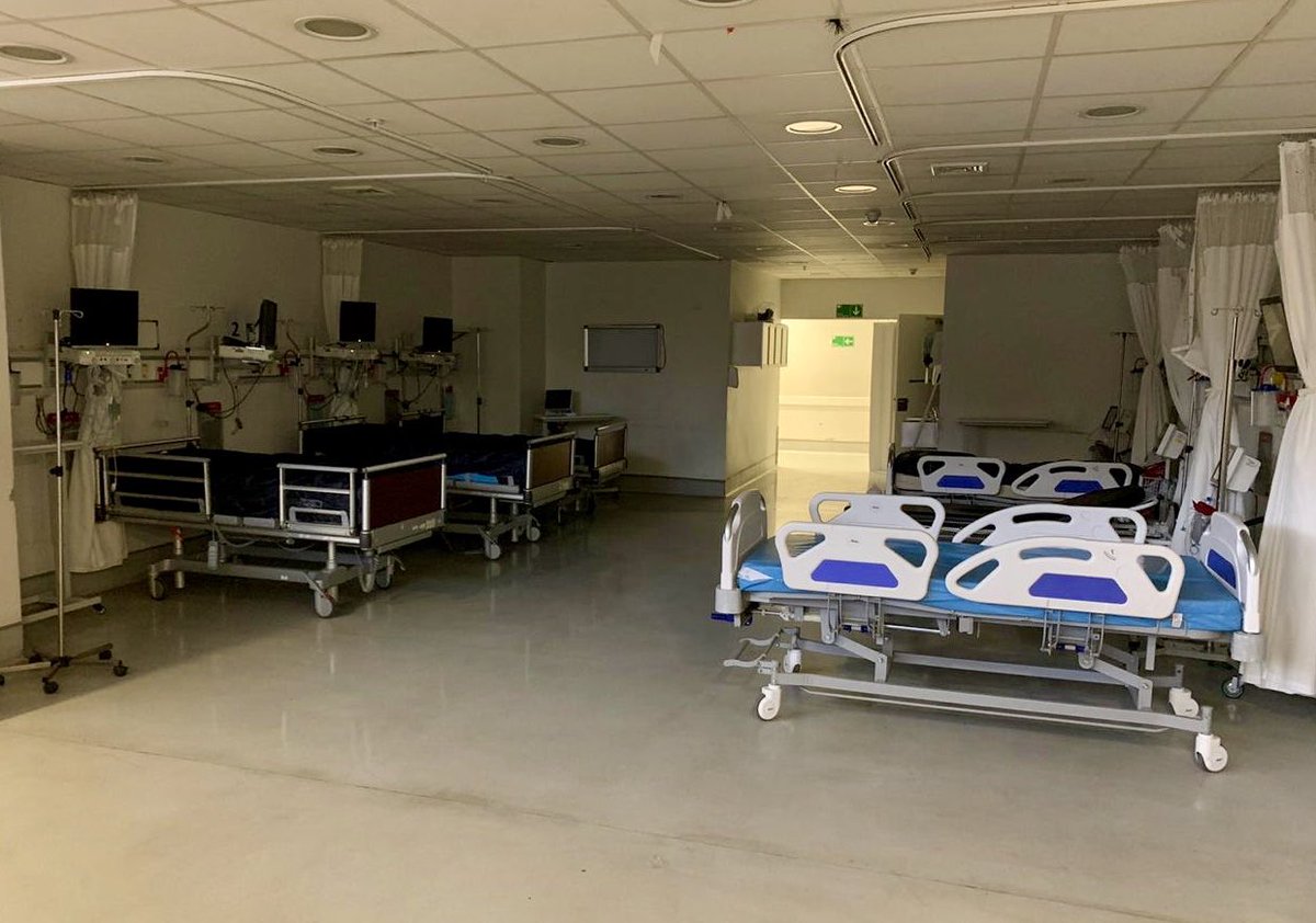 MagdaGalarce's tweet image. Así amaneció hoy nuestro Servicio de Urgencia en @Hosp_EloisaDiaz, sin pacientes en VM y sin usuarios en espera d atención. Esto muestra q estamos dando respuesta a la alta demanda y q las 58 camas UCI implementadas, por ahora, parecen ser suficientes. No bajemos los brazos! 💪