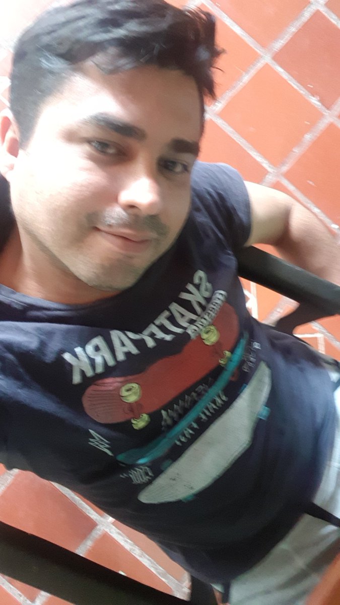 osbelor's tweet photo. Que hacen? https://t.co/1g2AseNZlE