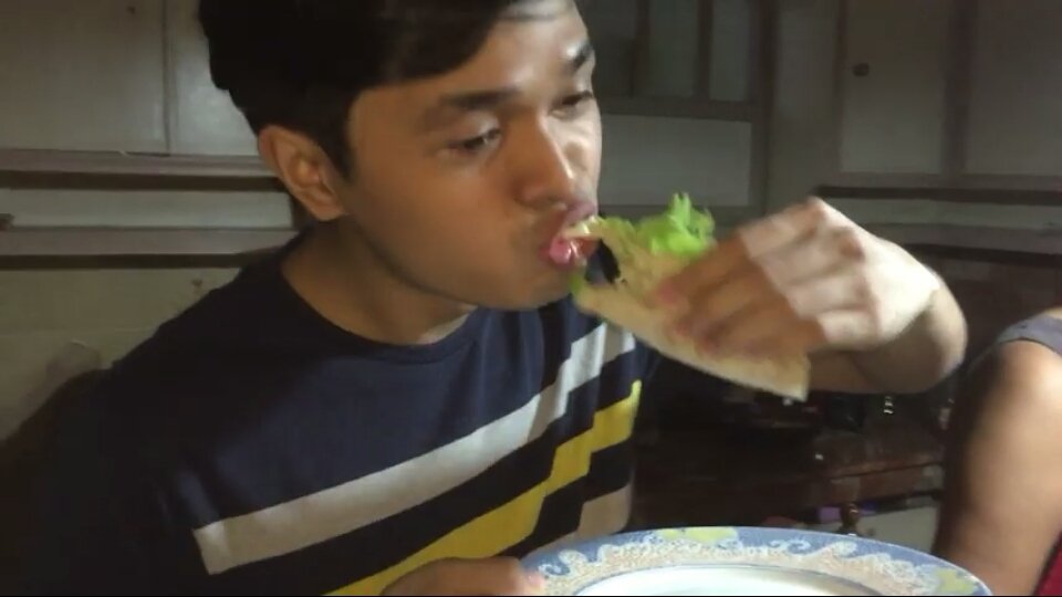 hnnhbautista's tweet photo. sarap naman nyan!! nakakagutommm!! HAHAHA
#masaWRAP @heyAsibs
@ssdeass @JapsMendoza @FrancesAldea @Cruzjps https://t.co/bw8i6jlLTk
