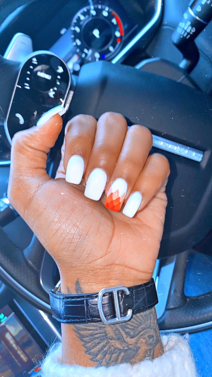 Boity's tweet photo. Finally!! No more lockdown nails!! 😅😅😭😭😍😍💃🏾💃🏾💋💋💅🏾💅🏾 Thank you @lenasbee_  💕💕 https://t.co/xNCfFRJaZm