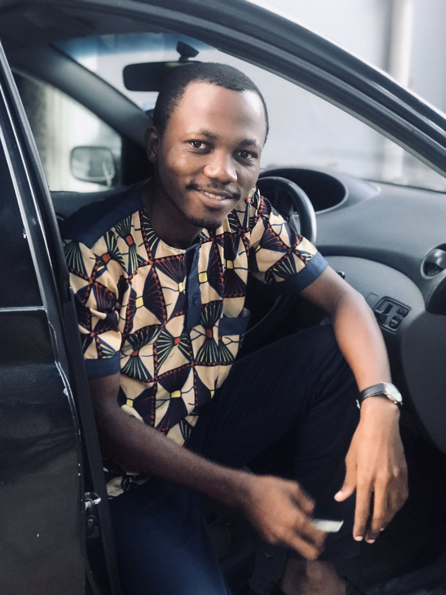 micamethod's tweet photo. Your fav tailor 👨🏾‍🎨 https://t.co/hR3DNSlTDJ
