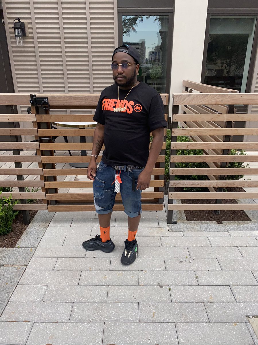 scwhop's tweet photo. Goat 🐐 talk 🥶 #SLAYWITHME🕊 #LONGLIVESLIME🐍 https://t.co/PNbcuokHvw