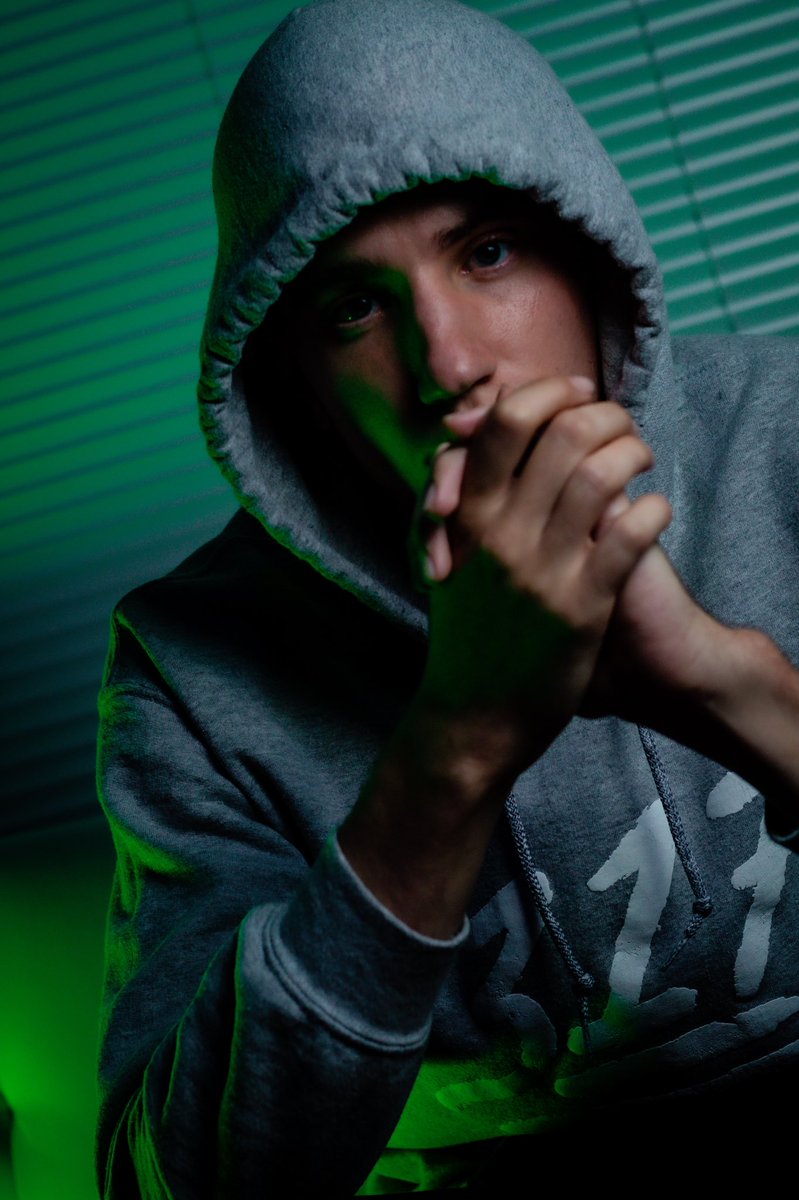 ITS_TH3_GOAT's tweet photo. Green light special #GOATSHOT https://t.co/9w9m8p5eXx