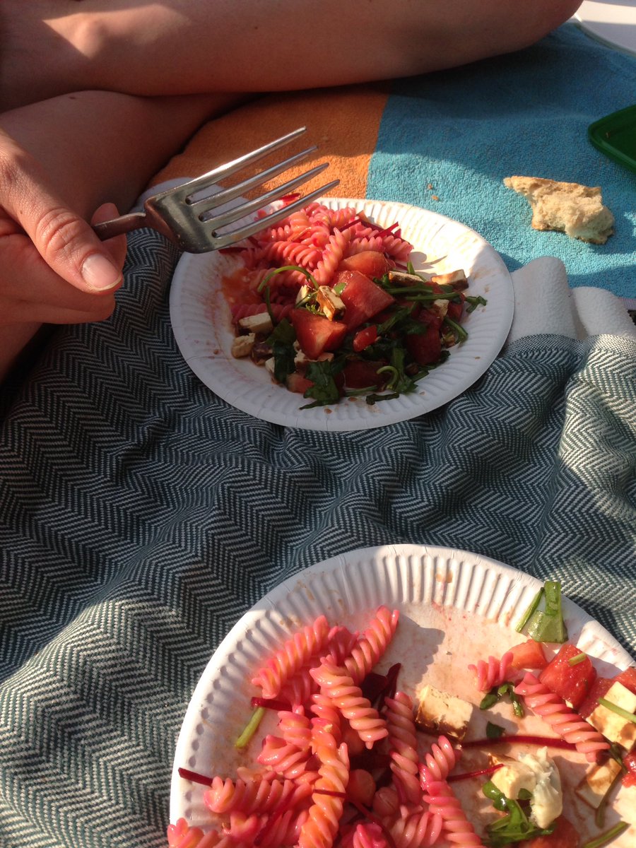 ドイツの夏は湖で泳いで夕飯が定番！