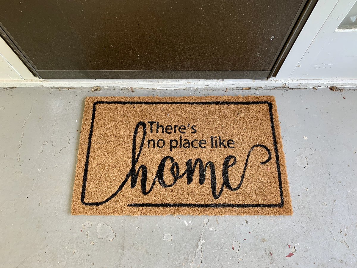 Laura Ellis tweet media