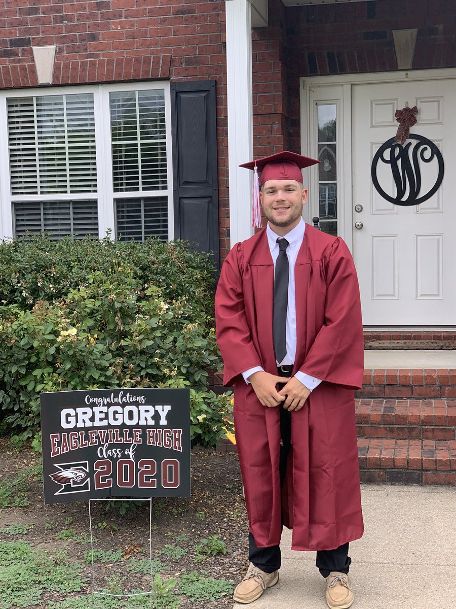 cheesedipsdad's tweet photo. In just a few short hours we will have a high school graduate. Can’t believe this.  So proud of the young man you have turned out to be.  Looking for to the next chapter in your life that God has planned for you.  Love you @thegregweaver and enjoy the moment it will last forever. https://t.co/L1j7KmOHRV