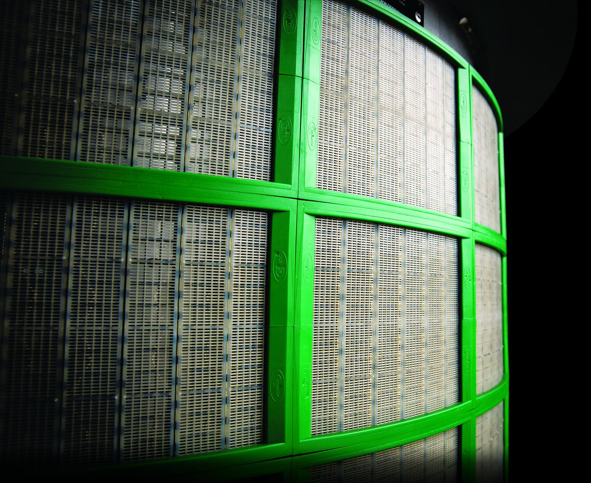im_mining's tweet photo. #DerrickCorp has introduced the new #GVault® #polyurethane #interstage #screen for #carboninpulp/#carboninleach & #resininleach/#resininpulp processes at #gold plants reducing the maintenance required with stainless steel #wedgewire screens #futureofmining https://t.co/Uic3NYxaZE https://t.co/UUZB2T6fkC