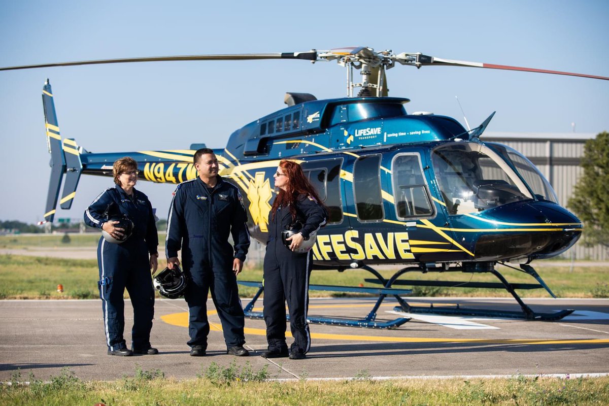 LifeSave_Trspt's tweet photo. LifeSave is seeking a 𝙛𝙡𝙞𝙜𝙝𝙩 𝙣𝙪𝙧𝙨𝙚 to join our crew in Salina, KS! Visit https://t.co/zVGXh0Y2Br to learn more, or submit your resume today at careers@lifesave.com. https://t.co/H1dwNhZvQT