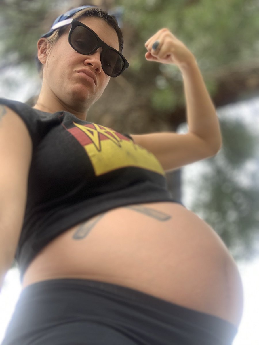 hannahfairlight's tweet photo. #tbt #ThrowbackThursday #lastyear #thisyear #swimmer #mama #female #fitness #fitaf #pregnancy #2ndtri #bodypositive #change #strength #transformation #flexibility #image https://t.co/w704cOeRYg