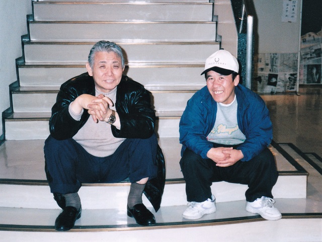 まこ Auf Twitter おはようございまこまこじるし V 晴れ ２５度 オマケの写真はミスターブッタマン公認後援会コレステロールの会報 小人からの招待状 １９９７年４月号から松永高司会長と角掛留造選手です 全日本女子プロレス 松永高司 会長