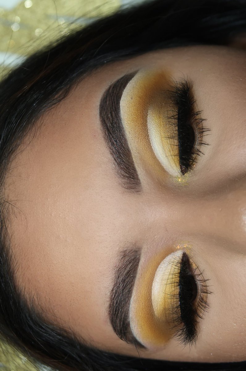jenjenmakeup's tweet photo. uh huh honey 🍯 https://t.co/QsAlux4klk