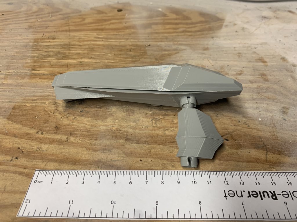 AVPlanerunnerVA's tweet photo. #3dprinting the Tora’s arm caused some challenges. Warping from cooling too fast is one issue. Supports and print speed was another. Working out the solutions is tedious, but rewarding! Final figure will eventually be 8-9” tall. #mechacommunity #planerunner https://t.co/deApHLnKdu