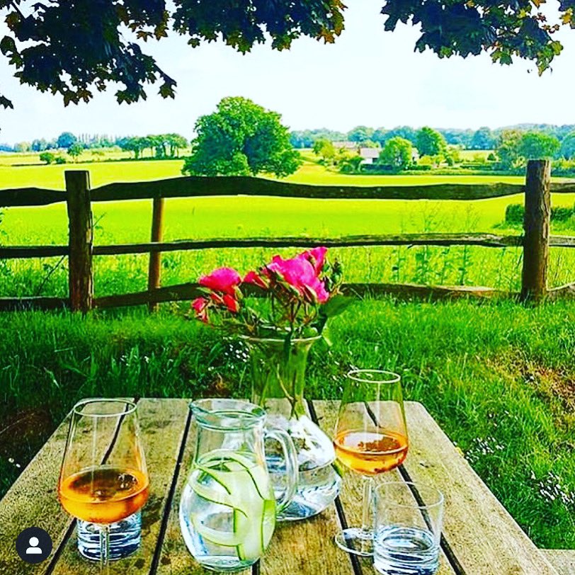 ThreeHShoes's tweet photo. Delighted to announce that we will be reopening our doors on Sunday 5th July in line with Gov Guidelines! Lots to organise in the meantime to comply. Can’t wait to see all our regulars and more #PubsReopening #threehorseshoesthursley https://t.co/lj35iLC3ui