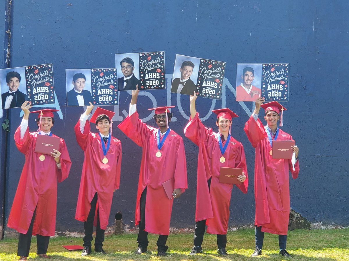 Dr. Marc P. Baiocco (@mpbaiocco) on Twitter photo Congratulations to the <a href="/hamiltonhs/">AlexanderHamiltonHS</a> Class of 2020!
We are so happy we got to see each of our graduates for an in-person diploma distribution!
<a href="/eufsd/">Elmsford UFSD</a> #ElmsfordRocks #FridayMotivation #Classof2020 #GraduateTogether Congratulations to the <a href="/hamiltonhs/">AlexanderHamiltonHS</a> Class of 2020!
We are so happy we got to see each of our graduates for an in-person diploma distribution!
<a href="/eufsd/">Elmsford UFSD</a> #ElmsfordRocks #FridayMotivation #Classof2020 #GraduateTogether