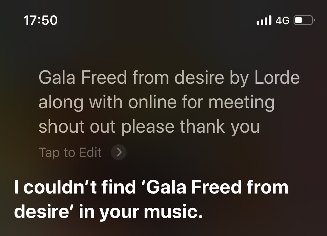 _garsmith's tweet image. Siri can’t understand me trying to set a timer yet will happily have a crack at @BBCRadio2 @sarajcox through my pocket. Fair play.