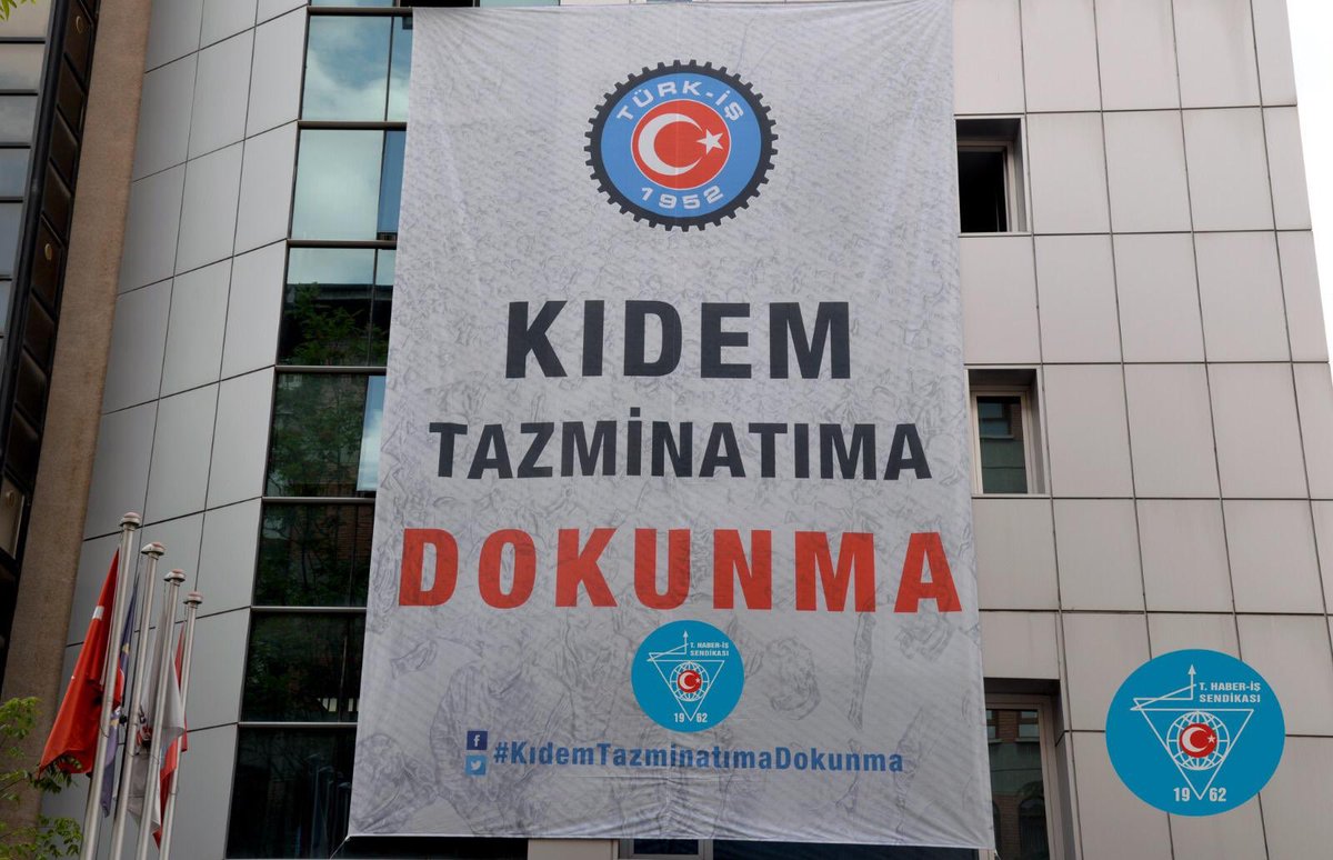 Kıdem tazminatı bizim son kalemizdir.

Kıdem tazminatı bizim kırmızı cizgimizdir. 

Çok şey istemiyoruz !
İNSAN’ca yaşamak istiyoruz :

#KıdemimeDokunma 

#GelecegimleOynama

<a href="/HMBakanligi/">T.C. Hazine ve Maliye Bakanlığı</a> 
<a href="/ailevecalisma/">Cshabakanligi</a>