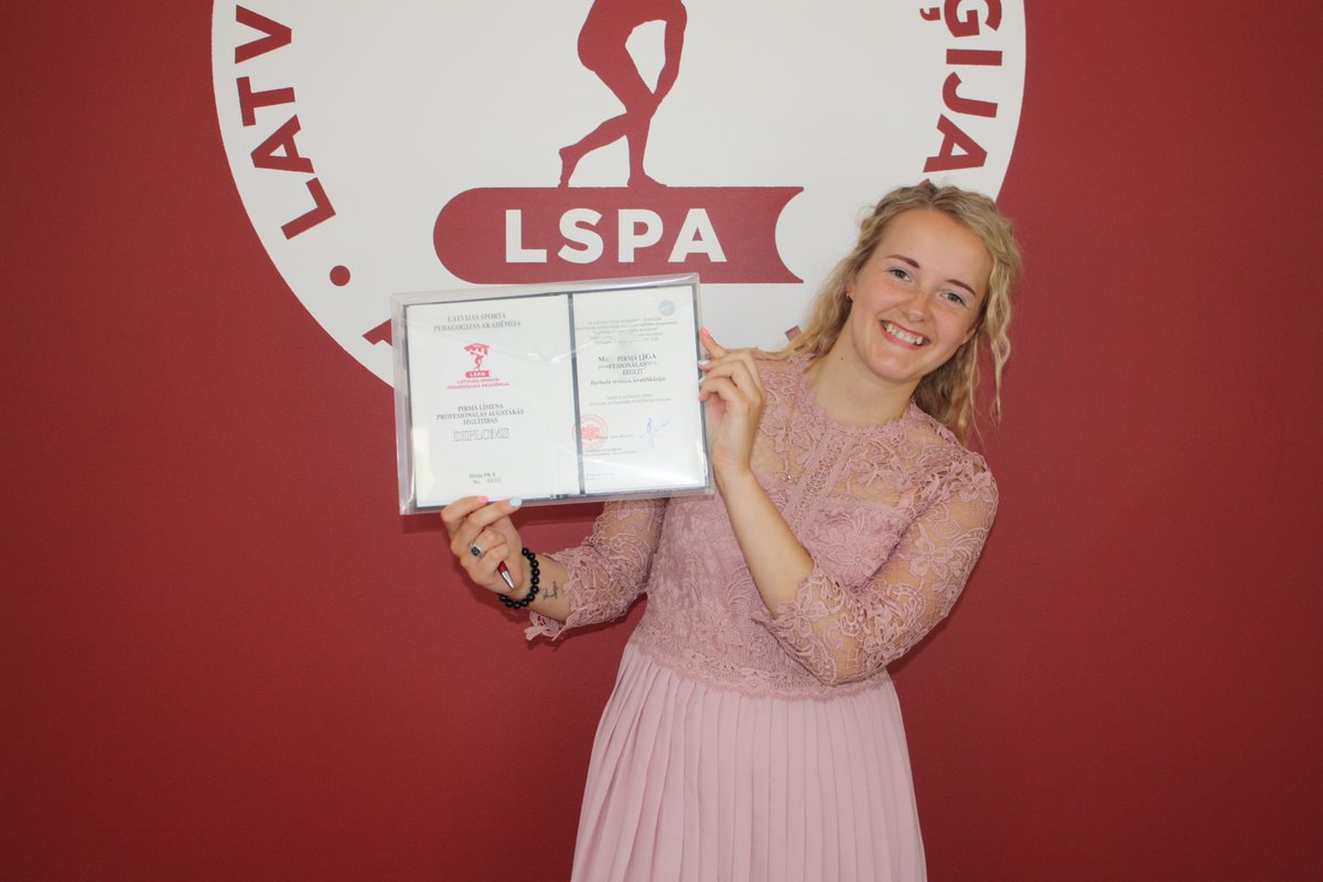 LSPA_lv's tweet photo. Sveicam mūsu absolventus!
🎓Šodien LSPA diplomus saņēma 43 jaunie sporta speciālisti 1.līmeņa programmā „Izglītības un sporta darba speciālists”.
🏆 Īpašs sveiciens bobslejistam Matīsam Miknim.
🌐➡️ Foto+info: https://t.co/DS6tXb0hP3
#izlaidums #svētki #absolventi https://t.co/goPd0BNQQr