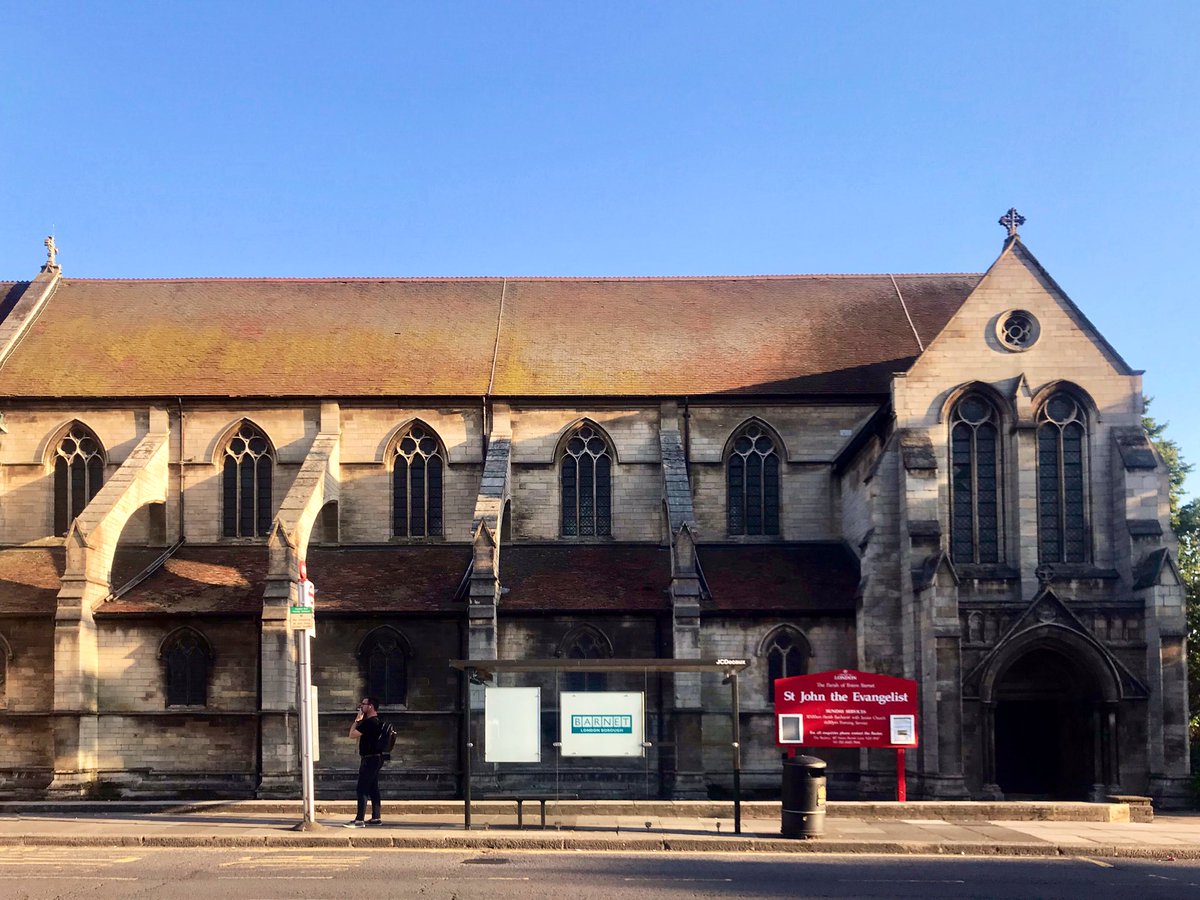 spec_cities's tweet photo. #Spotted in N11. St John the Evangelist, North London. One of the lesser-known ecclesiastical works of the renowned Gothic Revival architect John Loughborough Pearson. Construction began in 1890 + completed by his son Frank in 1911. Church is crafted entirely of stone https://t.co/6NMRX8fu01