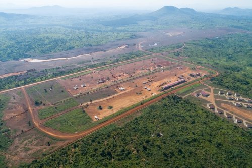 ashburgkatto's tweet photo. PART 12. THINGS NO ONE WILL EVER TELL YOU ABOUT OUR GOVERNMENT 
This is not Doha International Airport, it's not Heathrow neither.
This is Kabaale International Airport in Hoima District (Uganda). According to CAA the construction of this Airport is now at 20%. Opening in 2023 https://t.co/SI8Bk2uxHV