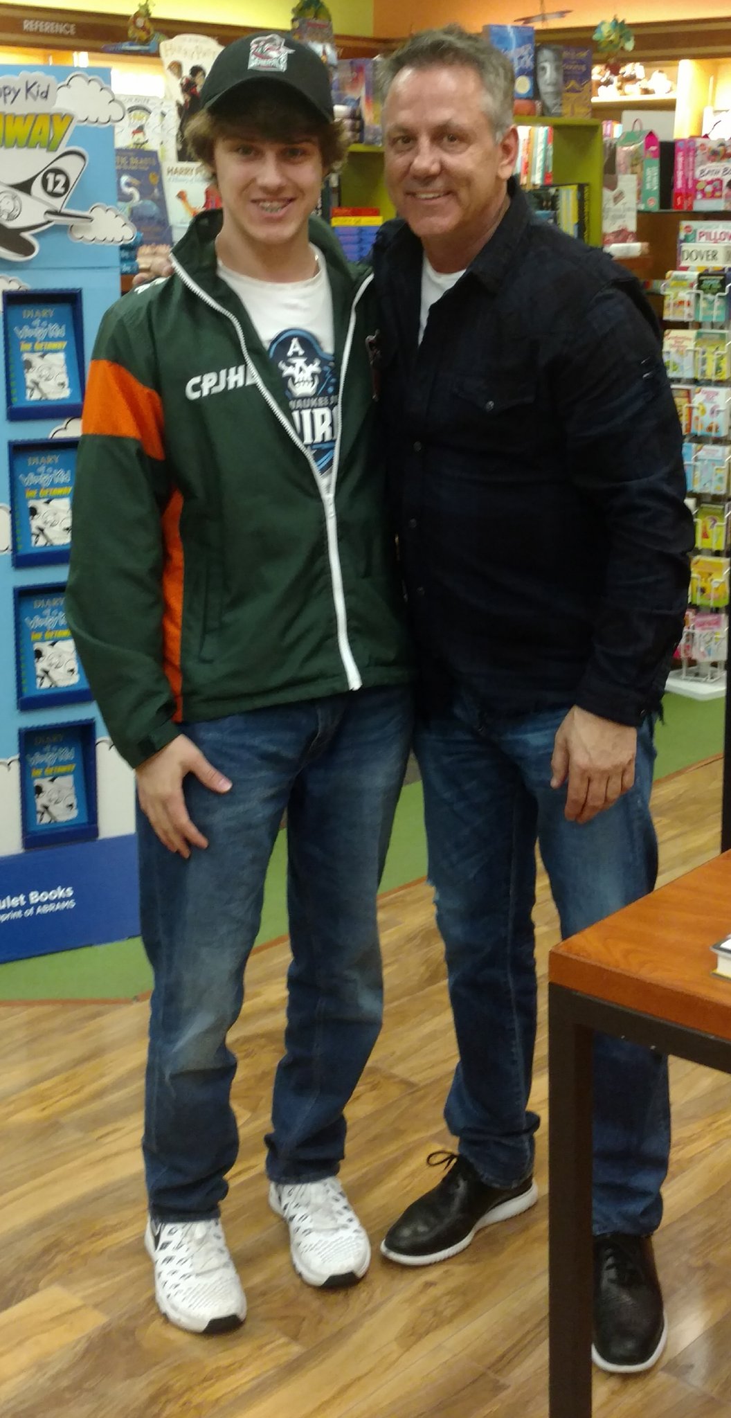 Happy birthday Doug Gilmour. Hayden got to meet a great player 